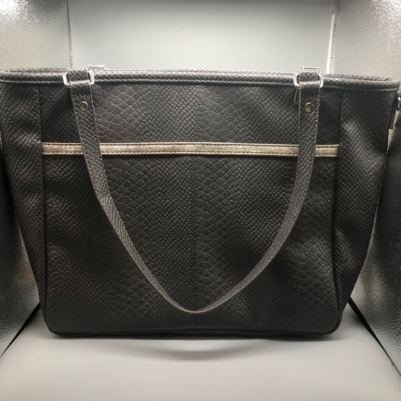 Townsfair Reversible Tote by Thirty One - Picture 2 of 5